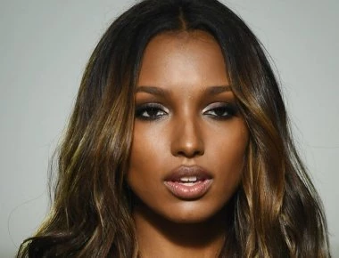 Jasmine Tookes: Ο μαύρος «άγγελος» σε ημίγυμνη φωτογράφιση (φωτό)